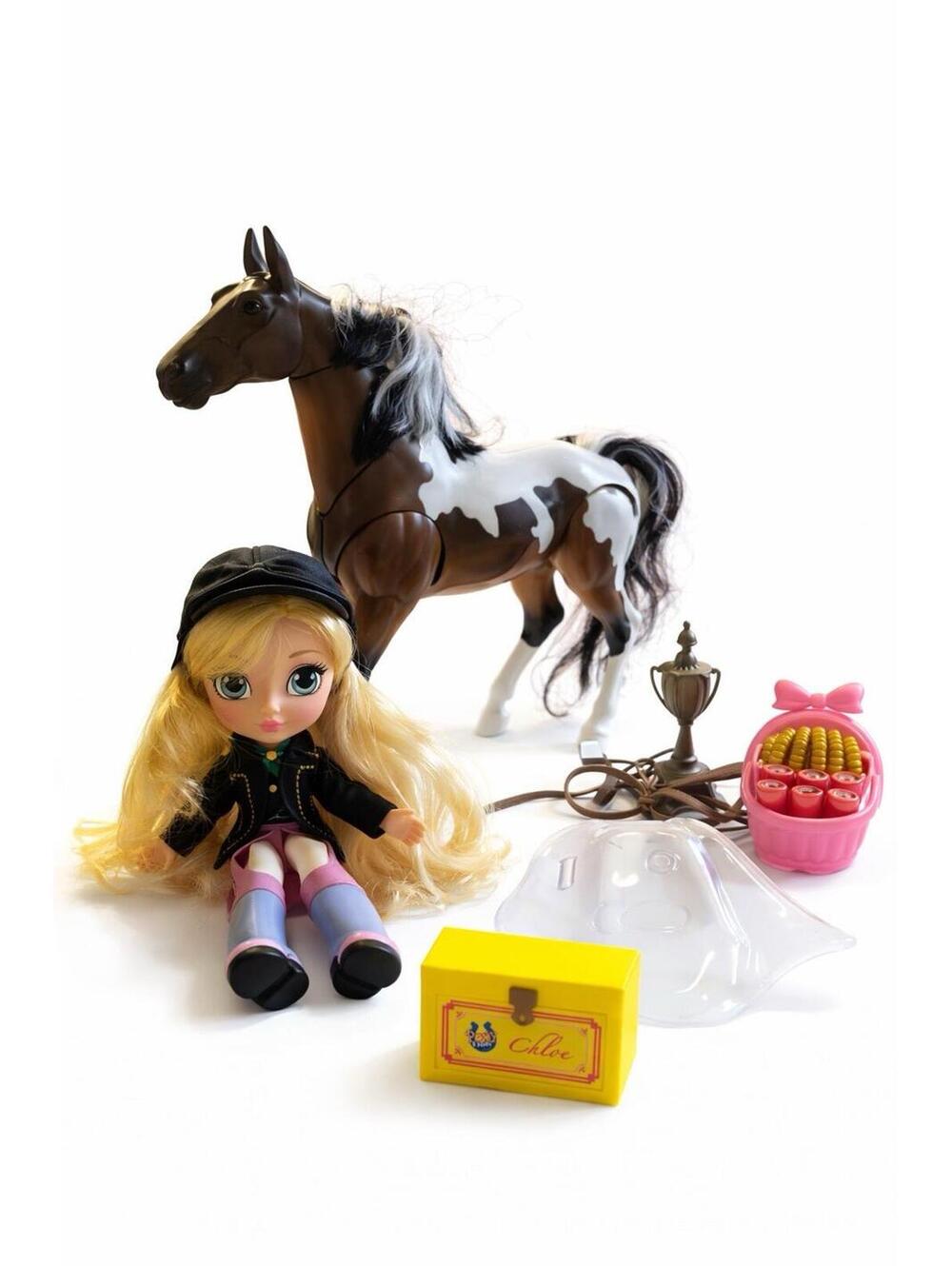 Bratz Chloe Doll Horse Accessories Lot Toy Box Basket Carrots Figure Set